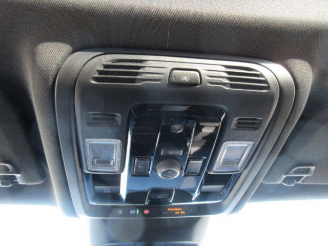 New 2027 GMC Yukon AT4 w/ Technology Package AWD/4WD image 18