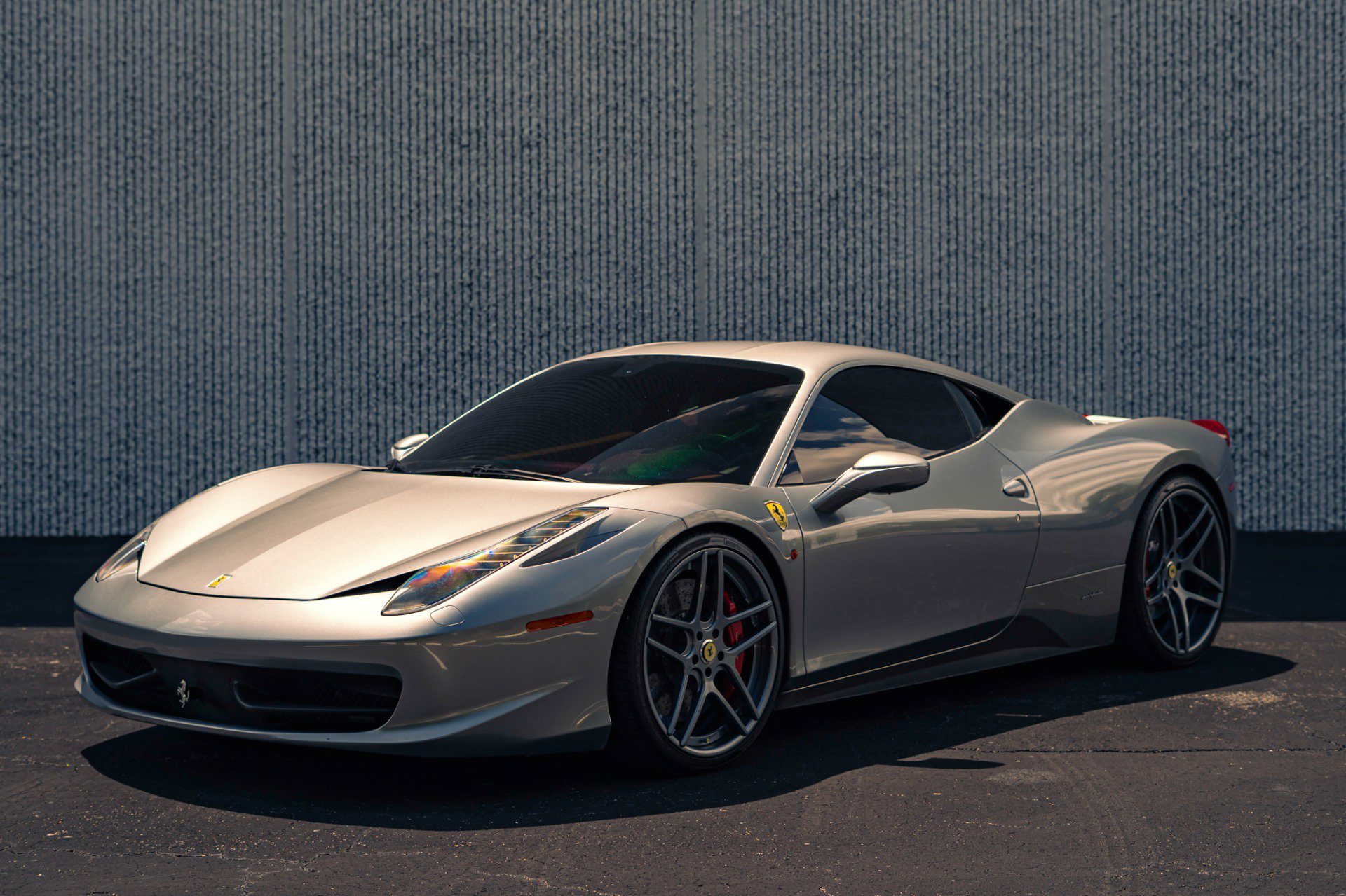 Used 2012 Ferrari 458 Italia Coupe RWD image 1