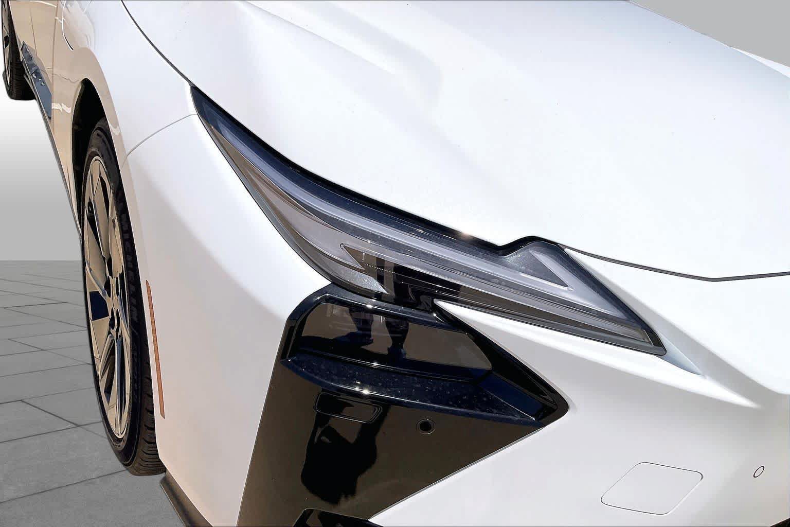 New 2026 Lexus ES 500e w/ Convenience Package AWD/4WD image 19