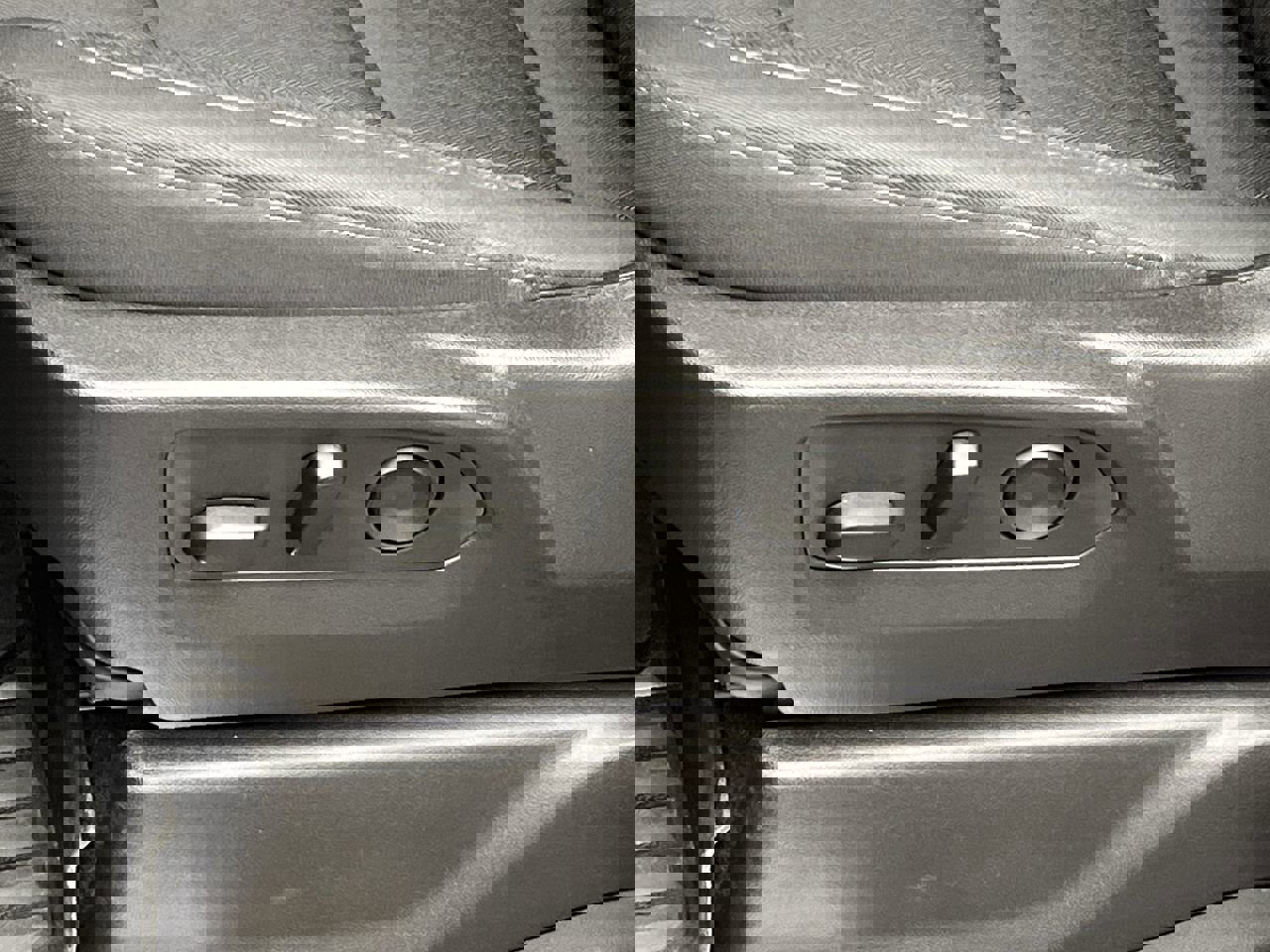 Used 2024 Chevrolet Silverado 1500 LT image 11