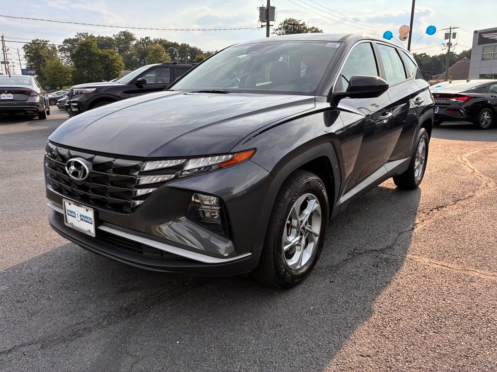 Used 2023 Hyundai Tucson SE AWD/4WD image 3