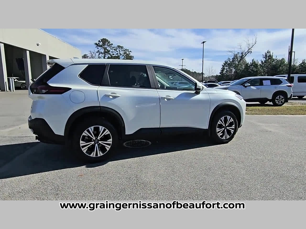 Used 2023 Nissan Rogue SV FWD image 32