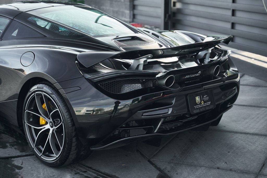 Used 2021 McLaren 720S RWD image 12