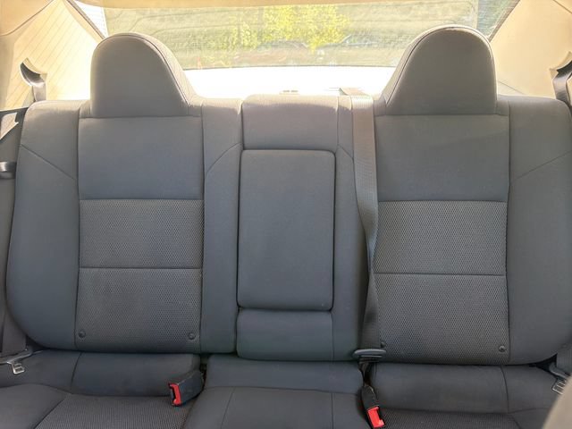 Used 2010 Dodge Avenger SXT FWD image 17