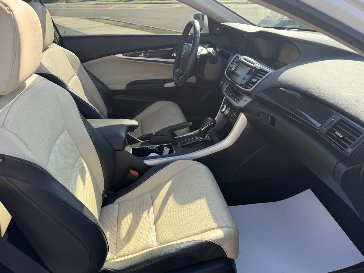 Used 2014 Honda Accord EX-L image 16