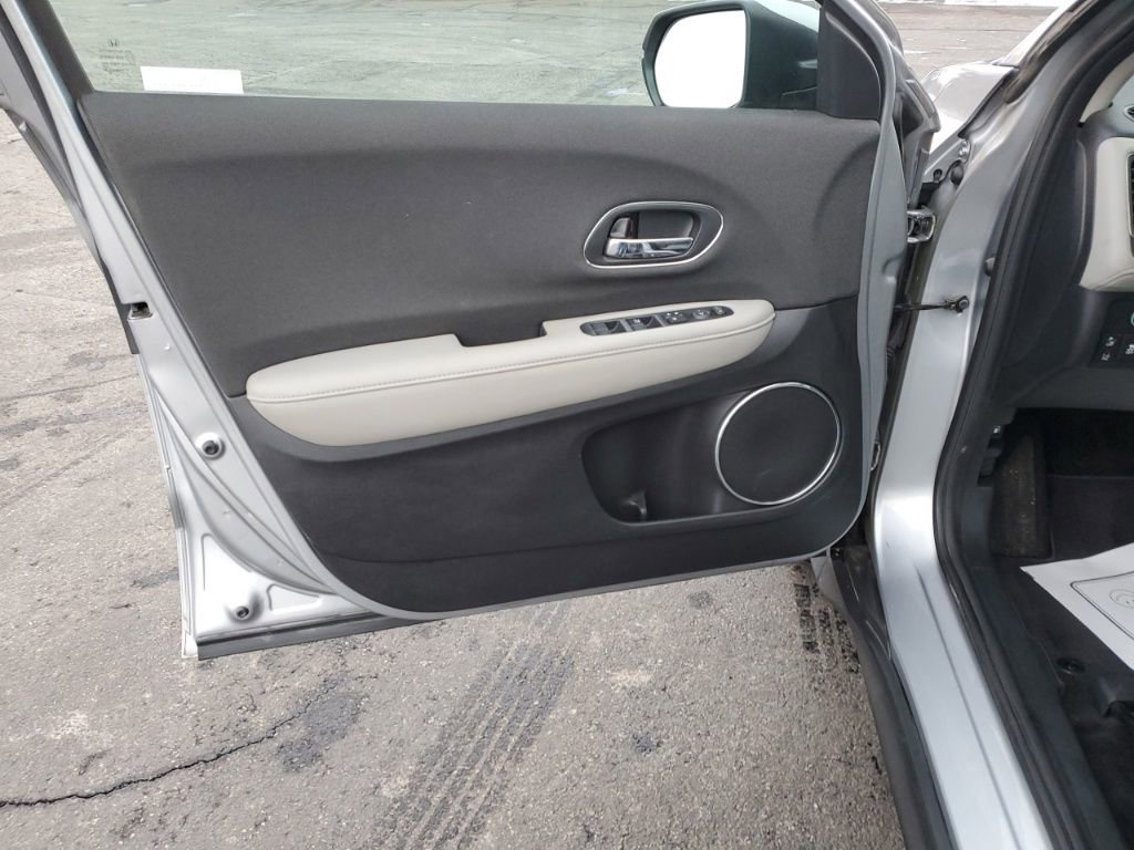 Used 2021 Honda HR-V EX image 10