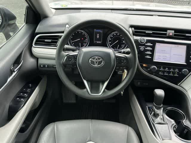 Used 2018 Toyota Camry LE FWD image 13