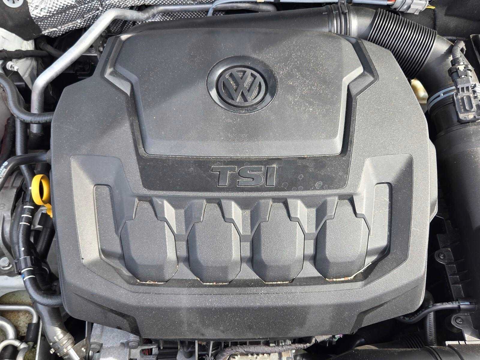 Used 2018 Volkswagen Beetle 2.0T Dune FWD image 23