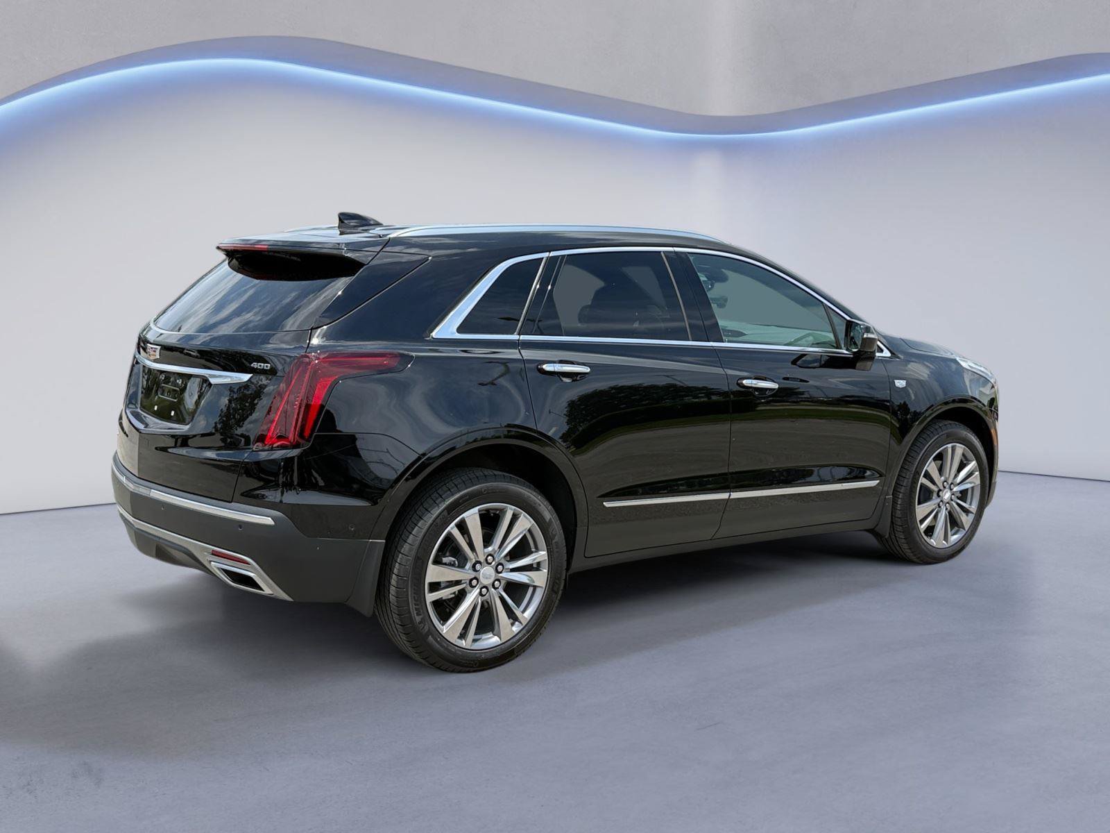New 2026 Cadillac XT5 Premium Luxury w/ Driver Assist Package AWD/4WD image 3