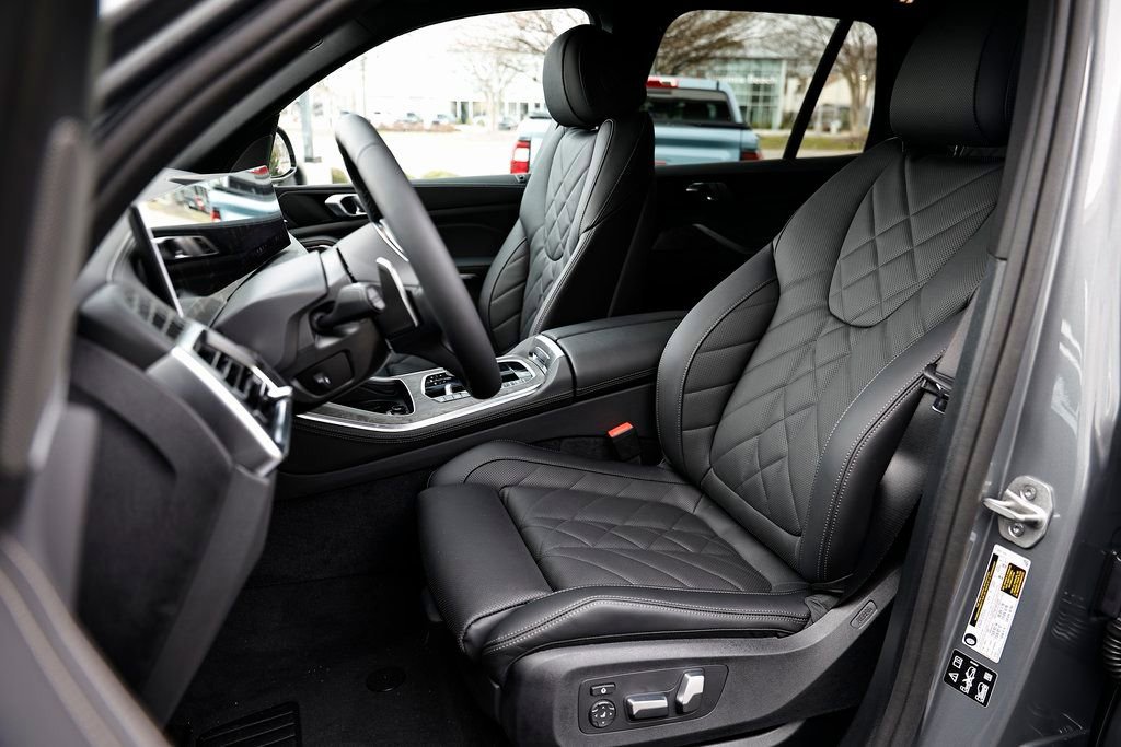 New 2026 BMW X5 xDrive40i w/ M Sport Package image 21