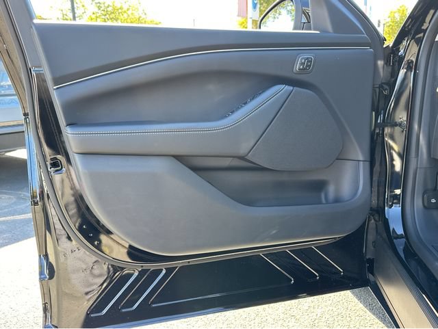 New 2026 Ford Mustang Mach-E Select w/ Comfort Package RWD image 32