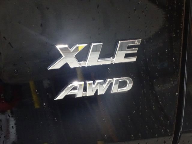 Used 2021 Toyota RAV4 XLE image 34