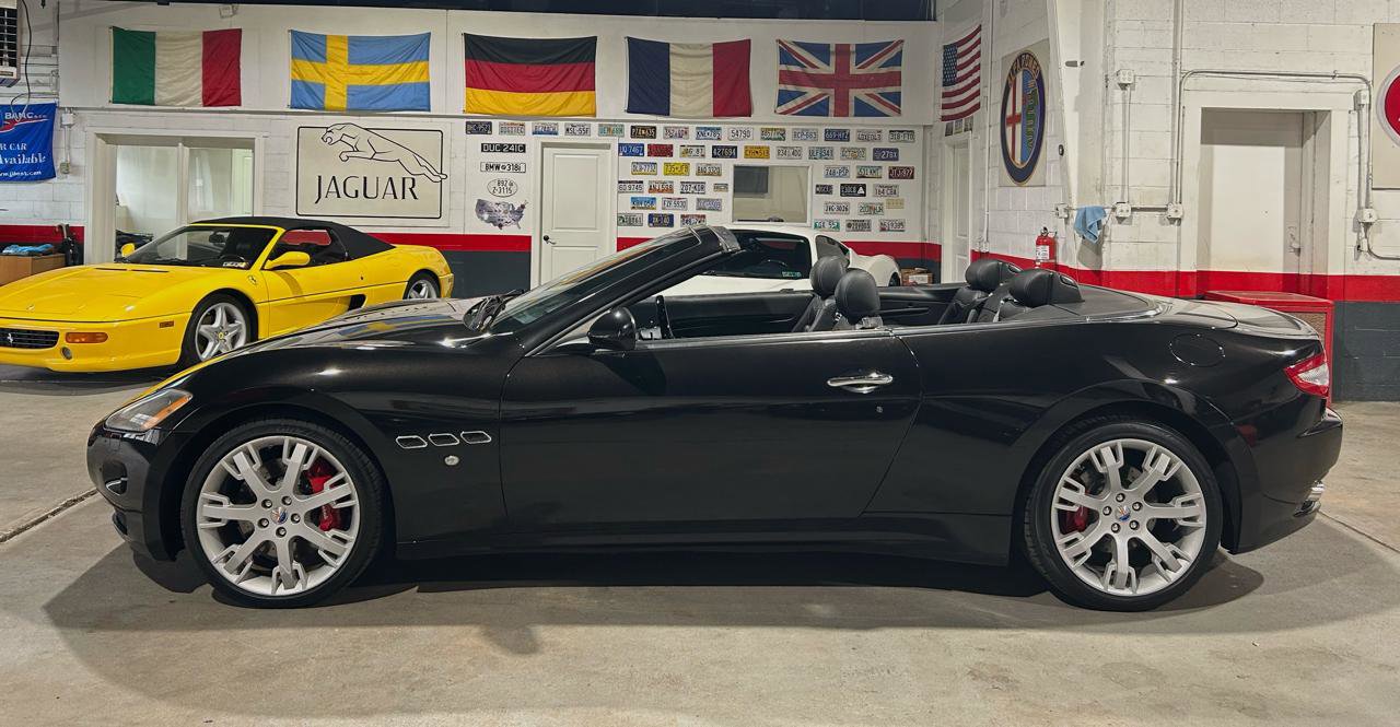 Used 2011 Maserati GranTurismo 2dr Conv GranTurismo RWD image 4