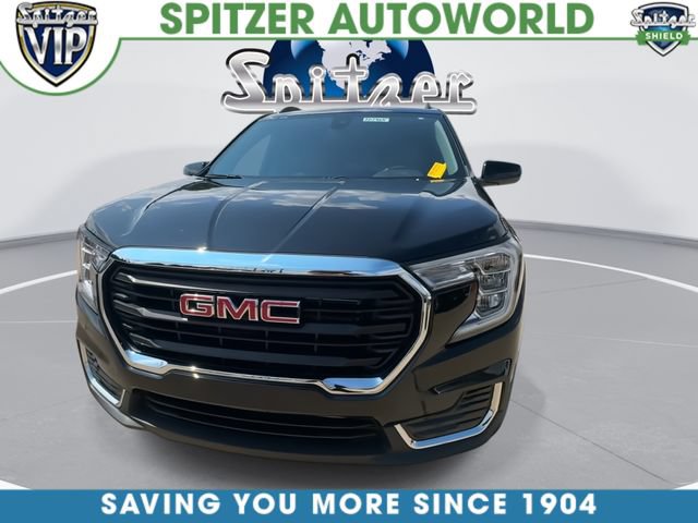 Used 2023 GMC Terrain SLE w/ Driver Convenience Package AWD/4WD image 3