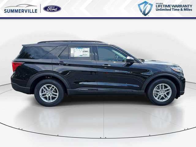 New 2026 Ford Explorer Active RWD image 2