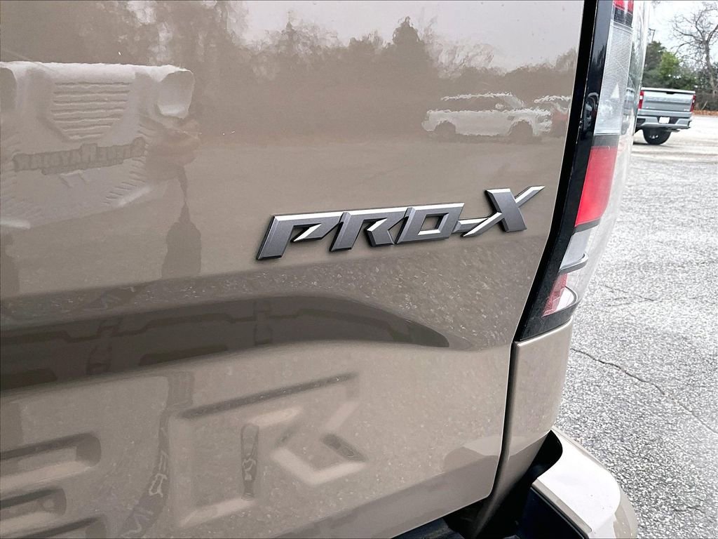 Used 2022 Nissan Frontier Pro-X image 27