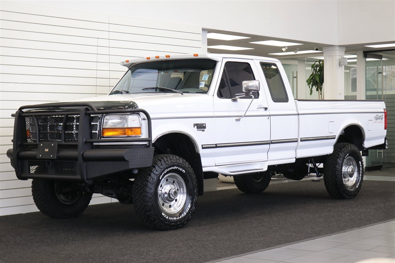 Used 1997 Ford F250 XLT image 1