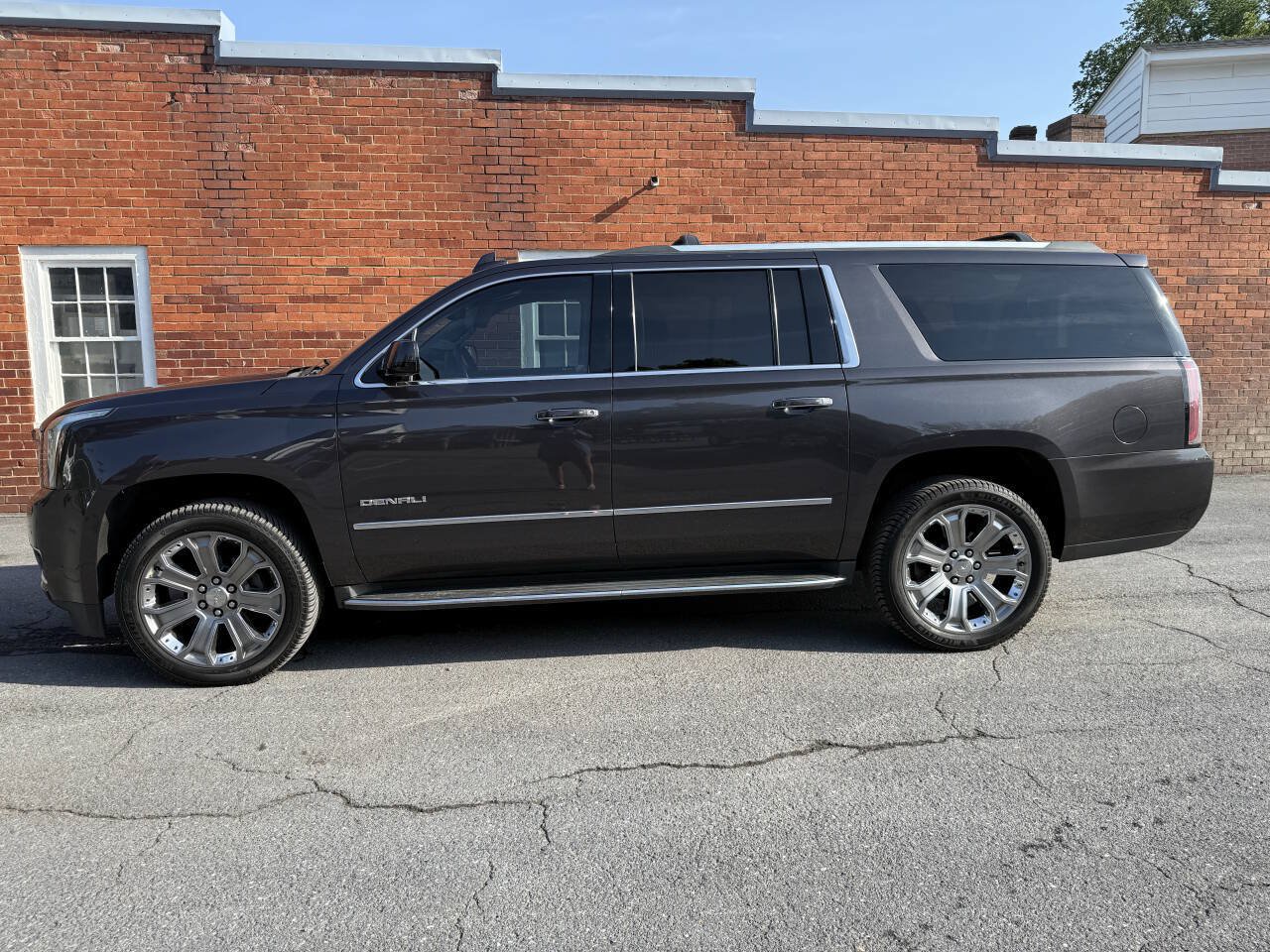 Used 2016 GMC Yukon XL Denali w/ Open Road Package AWD/4WD image 1