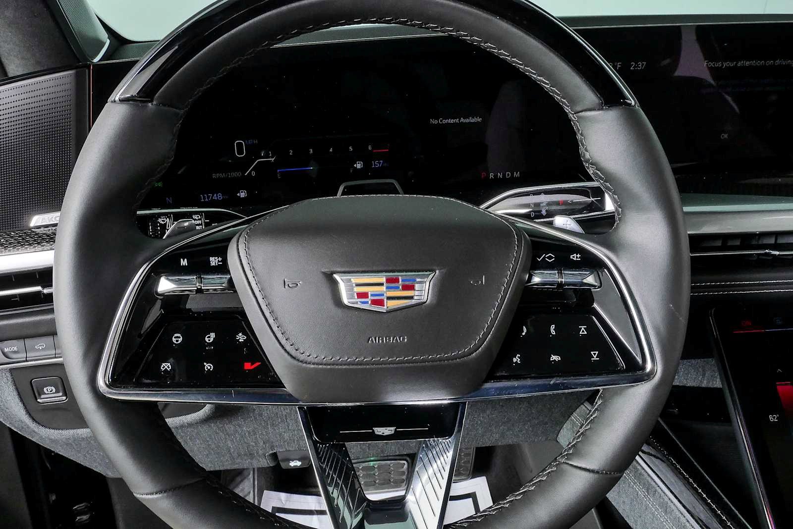 Certified 2025 Cadillac Escalade ESV V w/ LPO, ONYX Package AWD/4WD image 10