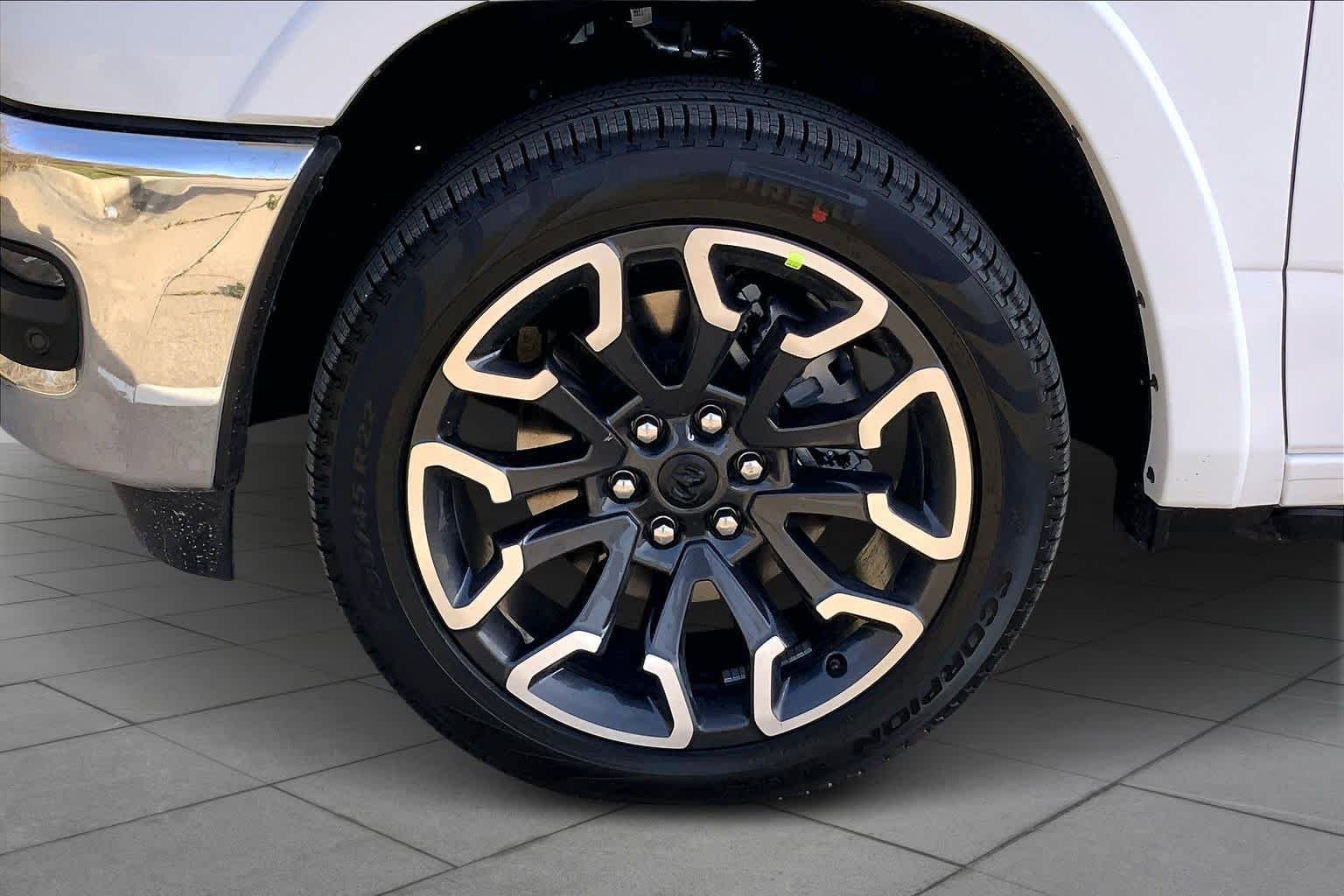 New 2026 RAM 1500 Limited w/ Trailer Tow Group image 11