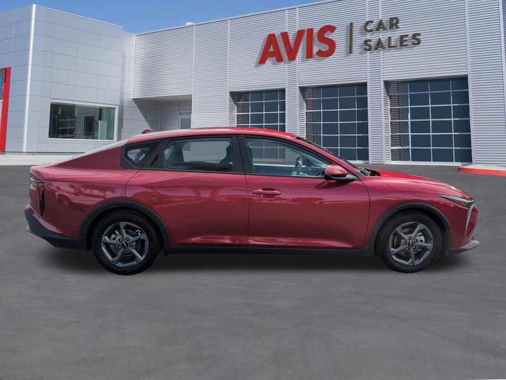 Used 2025 Kia K4 LXS image 5