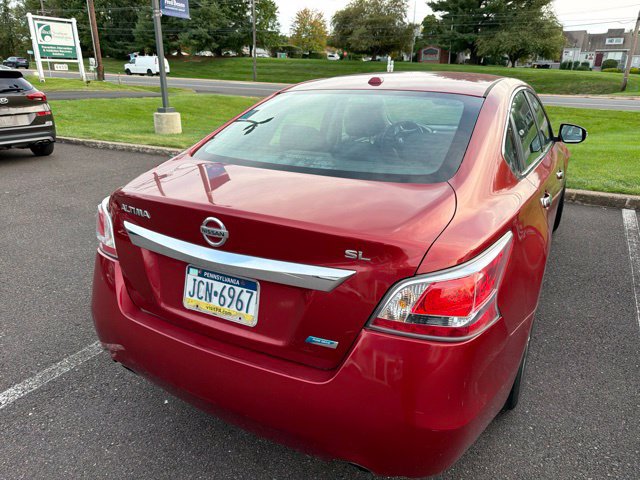 Used 2014 Nissan Altima 2.5 SL w/ Moonroof Package FWD image 10