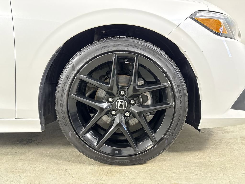 Used 2023 Honda Civic Sport image 15