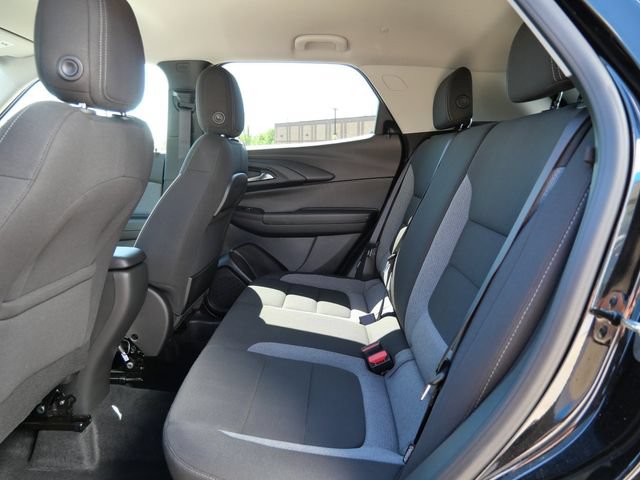 Used 2026 Chevrolet TrailBlazer LT w/ LT Cold Weather Package AWD/4WD image 14