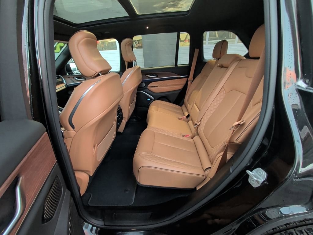 Certified 2022 Jeep Grand Cherokee Summit w/ Adv Protech Group IV image 14