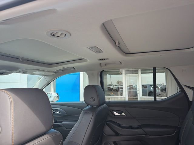 Used 2021 Chevrolet Traverse Premier AWD/4WD image 13