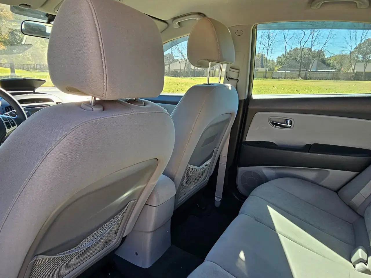 Used 2010 Hyundai Elantra w/ Comfort Pkg 2 FWD image 17