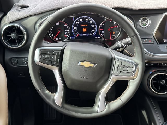 Used 2022 Chevrolet Blazer Premier w/ Enhanced Convenience Package FWD image 11