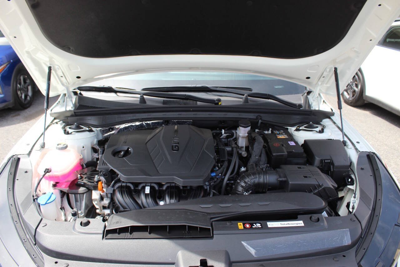 Used 2025 Kia K5 LXS FWD image 14