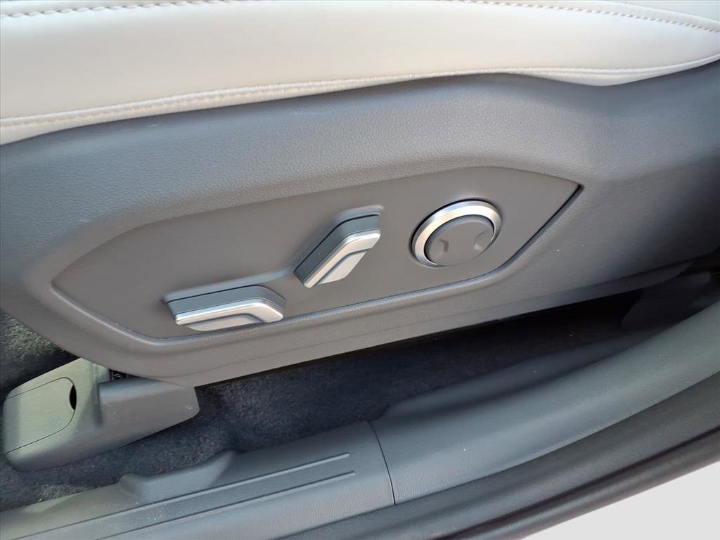 Used 2026 Hyundai Santa Fe SEL image 9