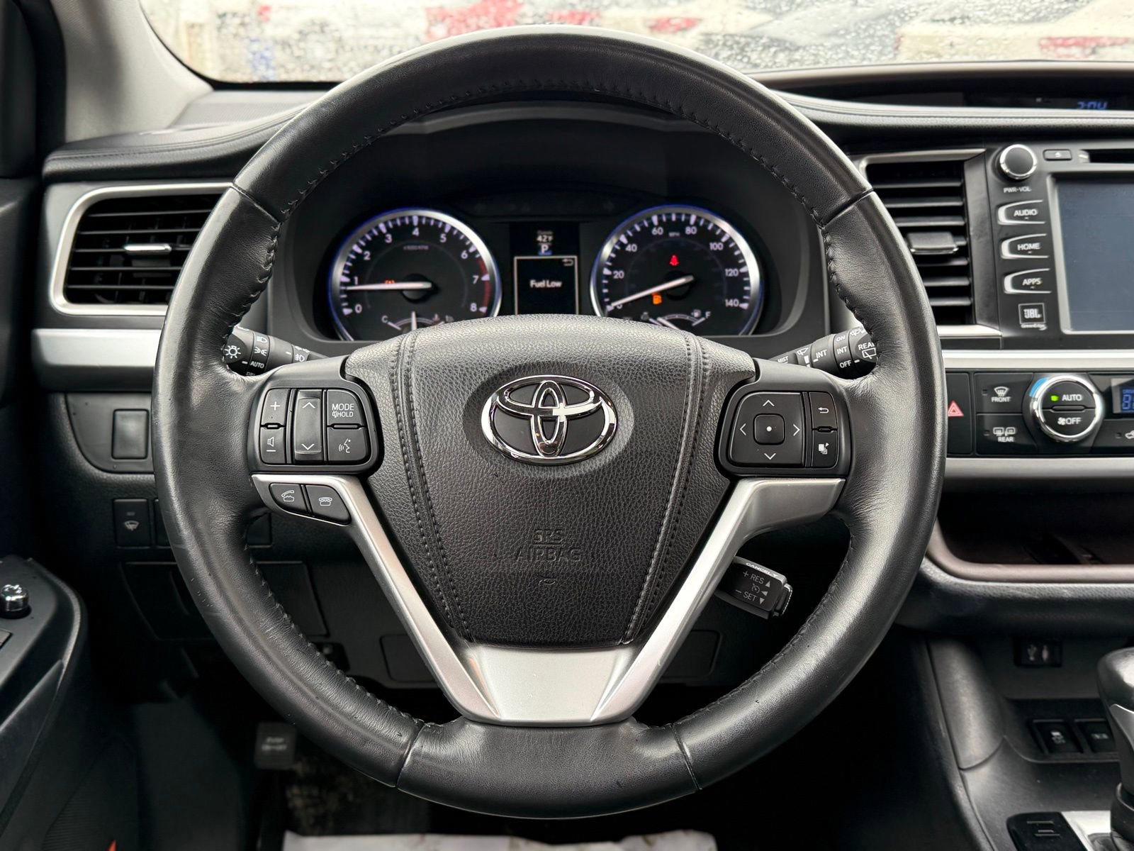 Used 2015 Toyota Highlander Limited image 18