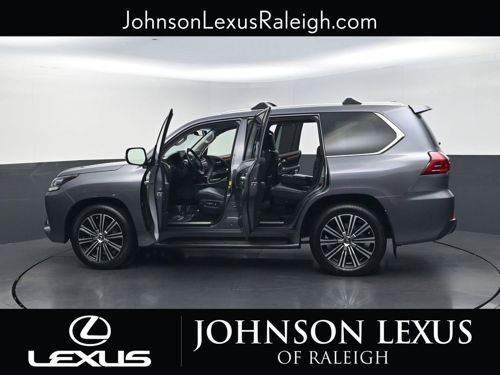 Used 2019 Lexus LX 570 4WD w/ Luxury Package image 35