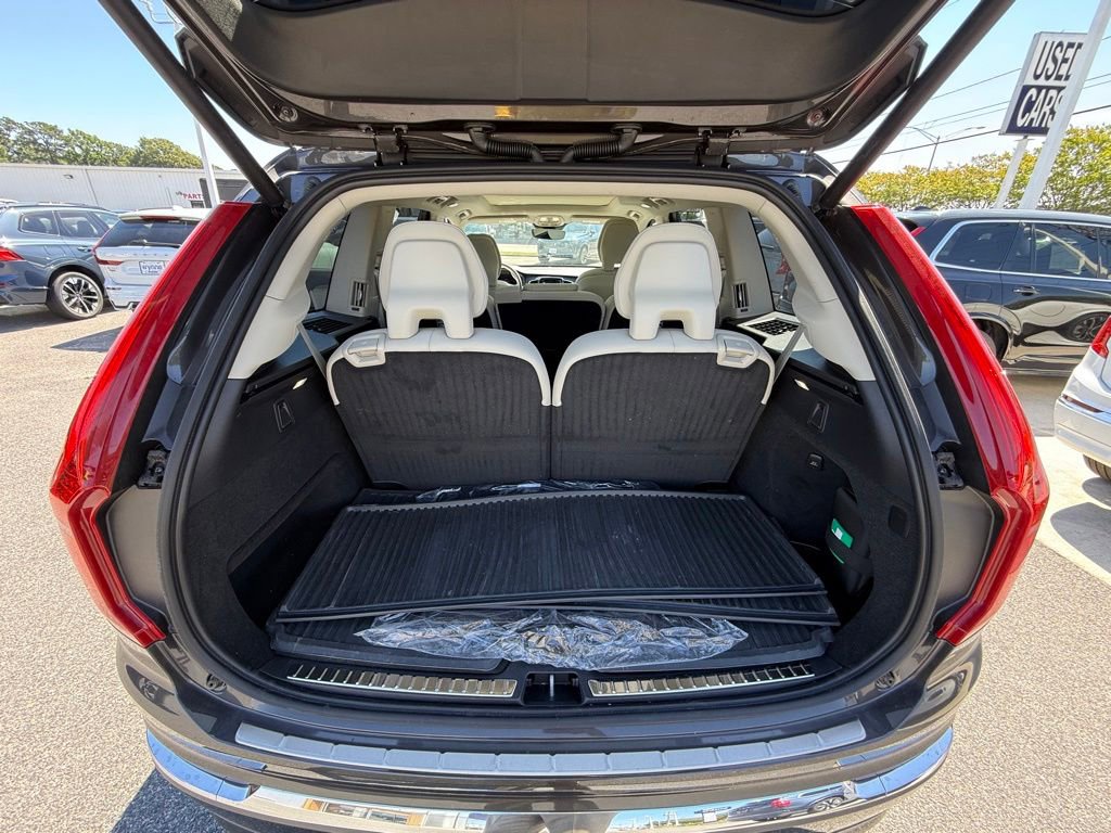 Used 2023 Volvo XC90 B6 Plus w/ Protection Package Premier AWD/4WD image 8