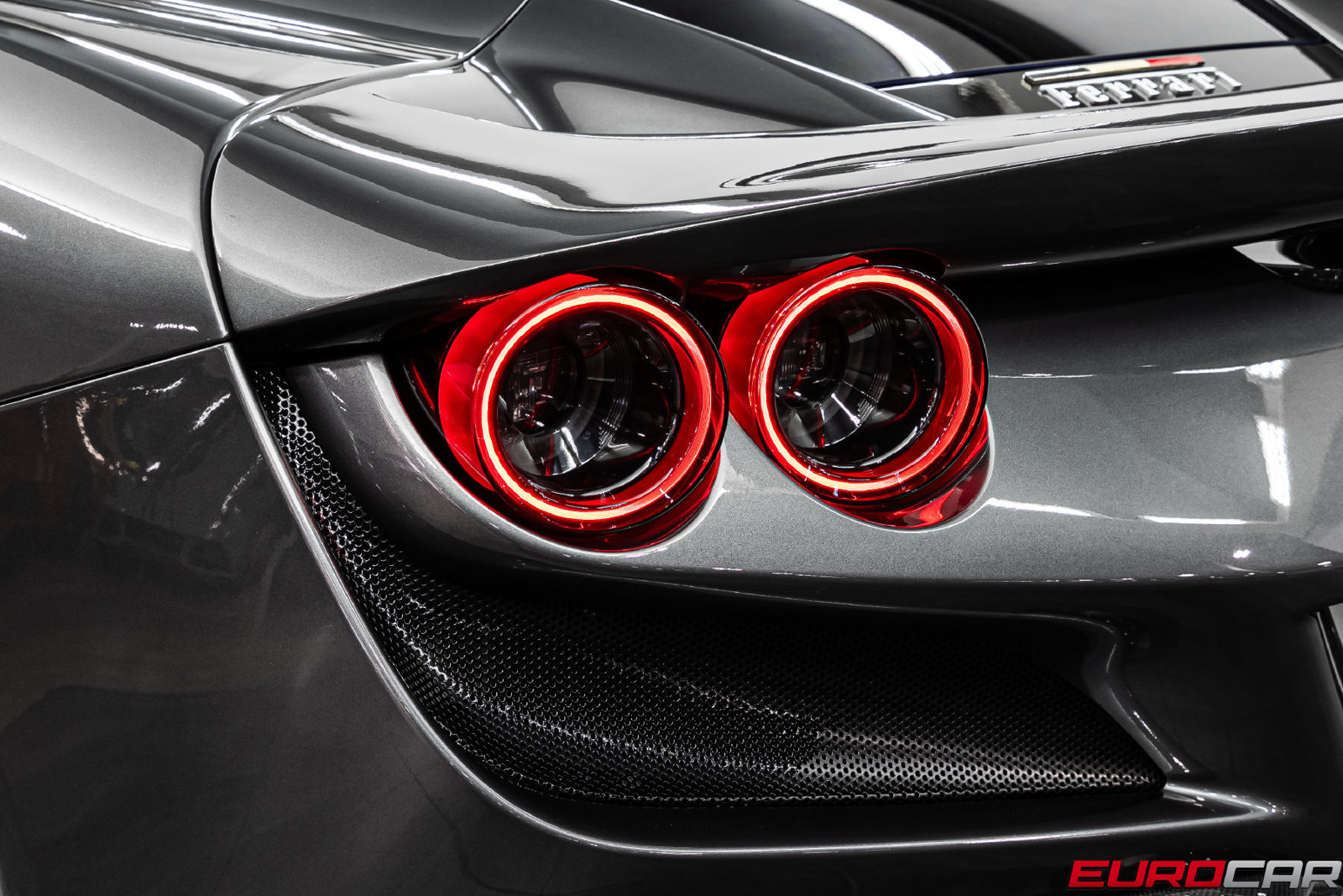 Used 2020 Ferrari F8 Tributo RWD image 24