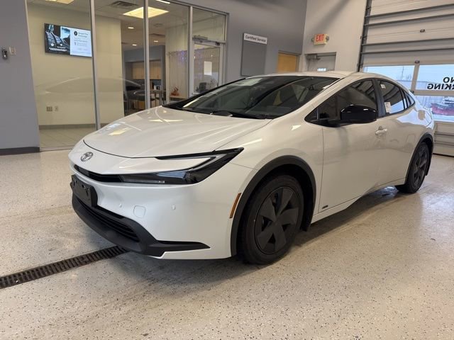 New 2026 Toyota Prius LE image 4