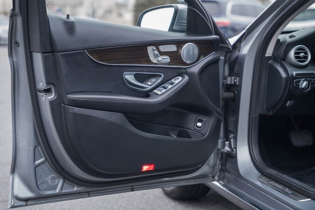 Used 2016 Mercedes-Benz C 300 4MATIC Sedan image 35