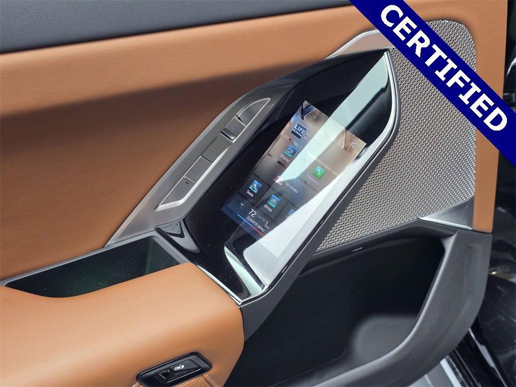 Certified 2023 BMW i7 xDrive60 image 16