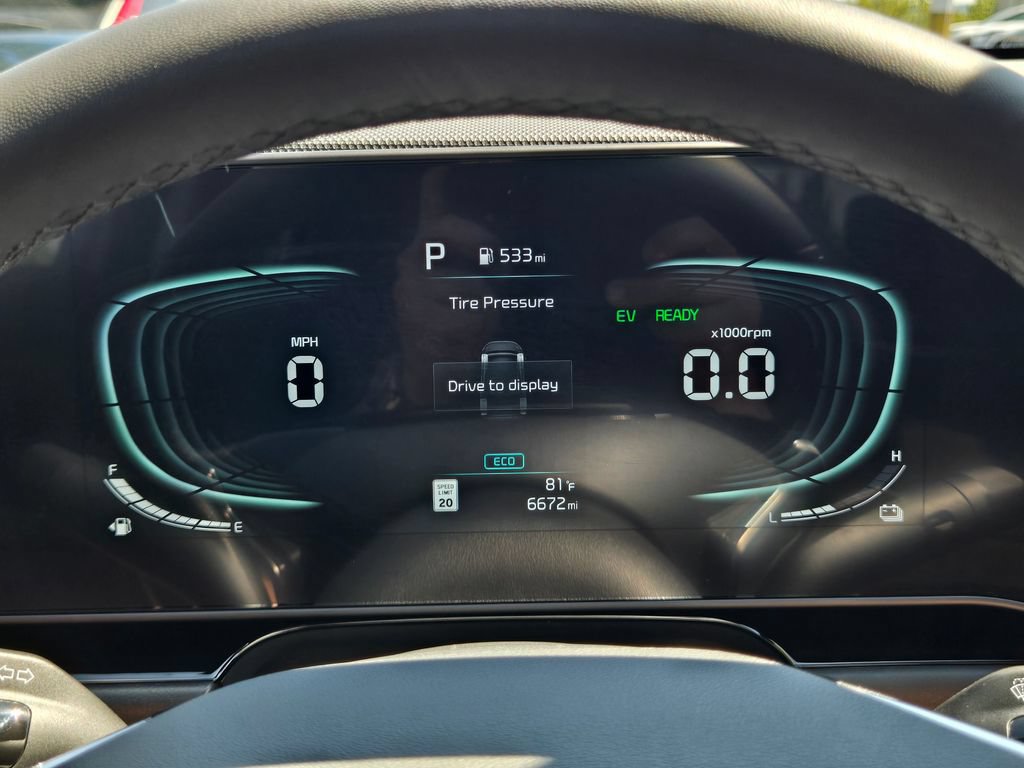 Certified 2025 Kia Niro EX FWD image 23