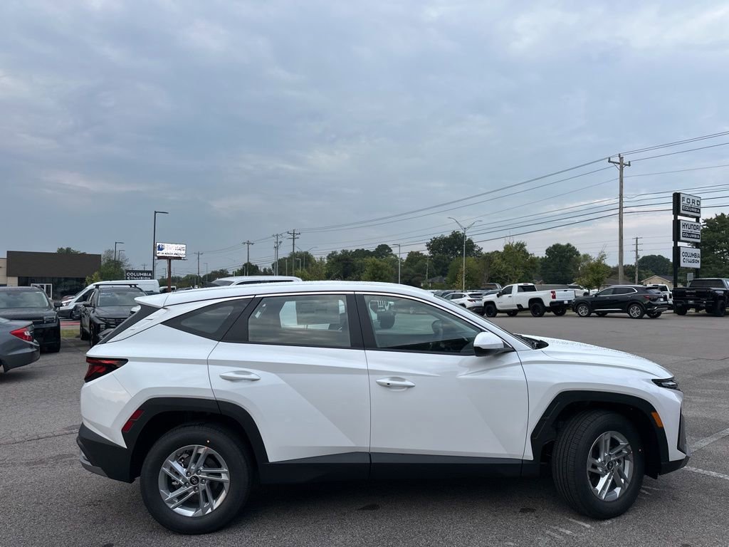 New 2026 Hyundai Tucson SE image 9