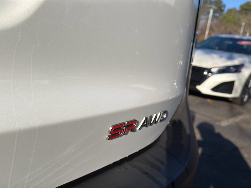 Certified 2025 Nissan Kicks SR image 15