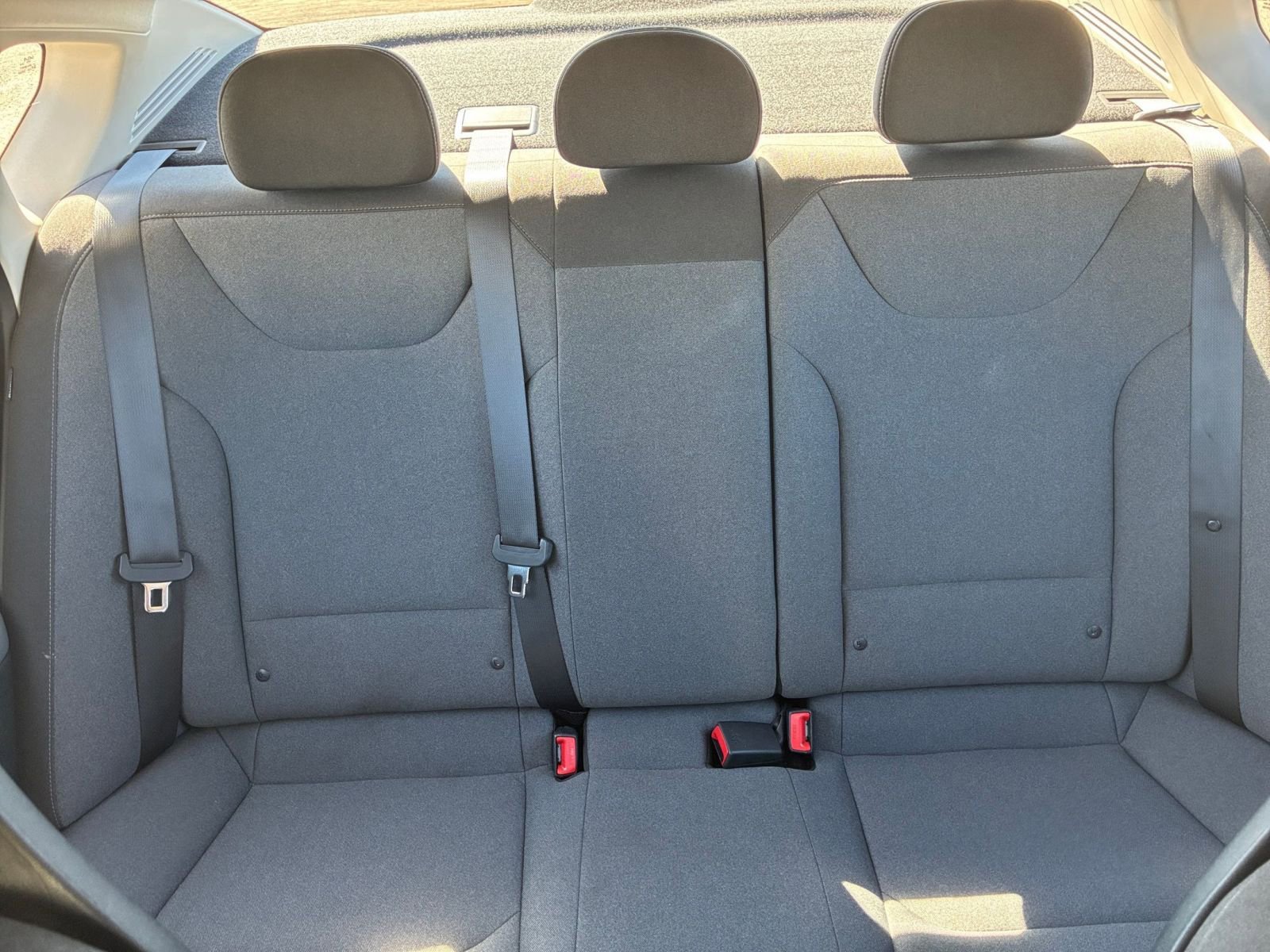 Used 2025 Kia K4 LXS image 37