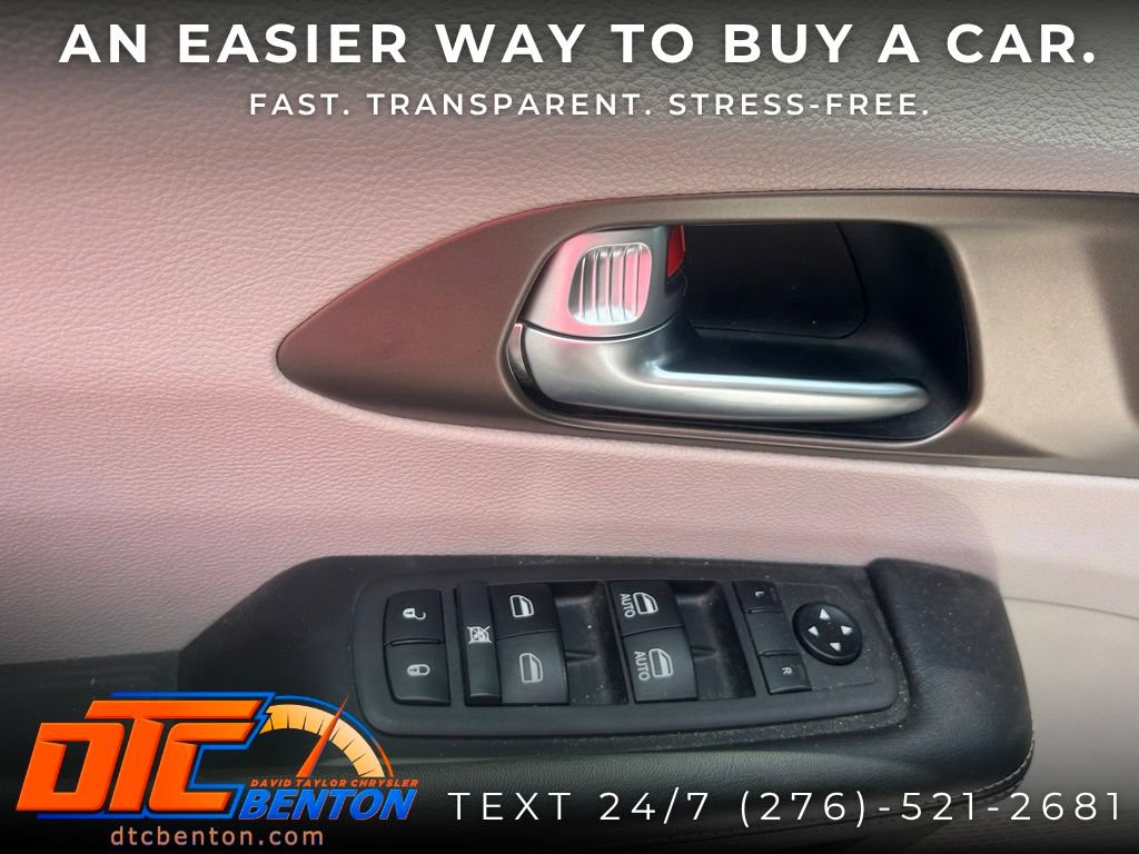 Used 2021 Chrysler Voyager Lxi FWD image 10