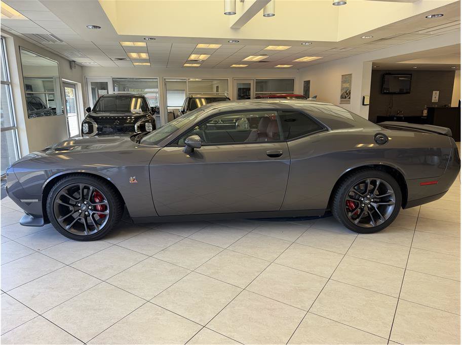Used 2021 Dodge Challenger R/T Scat Pack RWD image 8