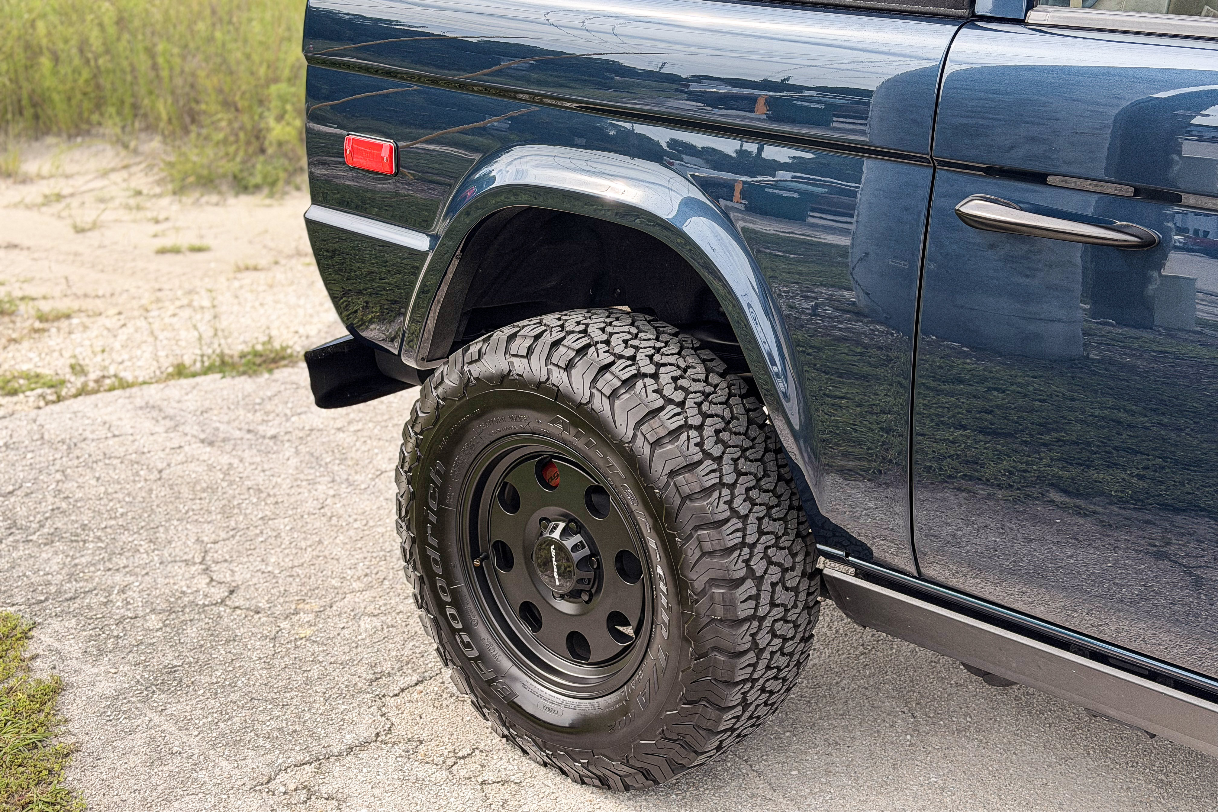 Certified 2025 Ford Bronco Badlands AWD/4WD image 4