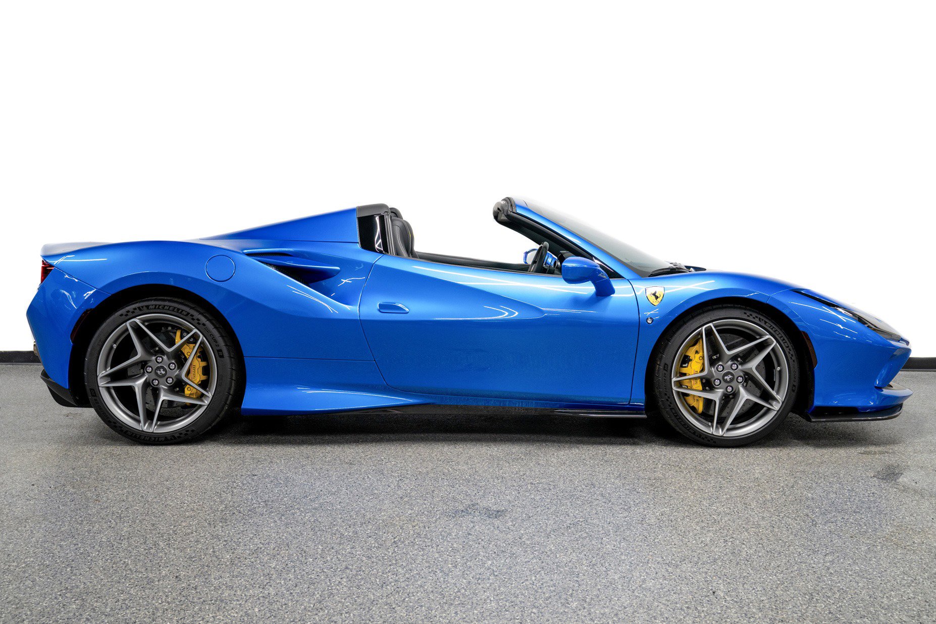 Used 2021 Ferrari F8 Tributo image 44