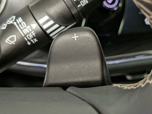 Certified 2023 Buick Envision Preferred w/ Sport Touring Package image 24